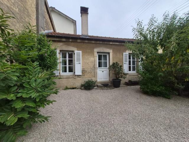 Demeure à vendre 12 pièces POLIGNY 39 335m² Poligny