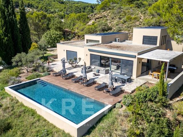 Demeure contemporaine d'exception Situation privilégiée 250m² Vaison La Romaine
