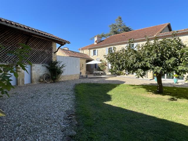 Demeure d’exception du Xvii siècle Parc et Piscine Gers, pro. 417m² Vic Fezensac