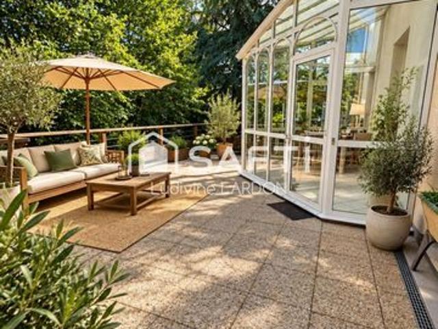 Demeure d’exception – 379 m² habitables – Parc arboré de 2 200 m² – Saint Étienne Bellevue