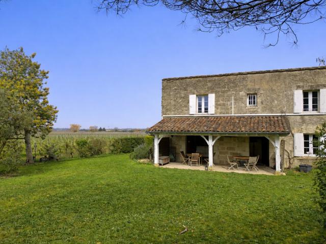 Demeure de charme avec piscine intérieure 237m² Saint Emilion