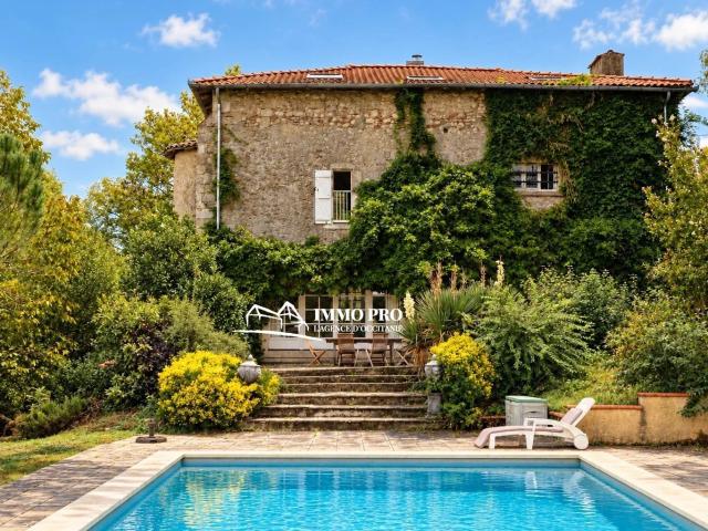 Demeure de Charme Deux Habitations sur 2,3Ha 370m² Cazères