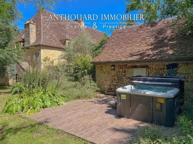 Demeure de charme rénovée, jacuzzi 246m² Le Bugue