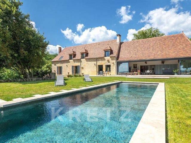Demeure de prestige avec vue panoramique sur la Dordogne 540m² Trémolat