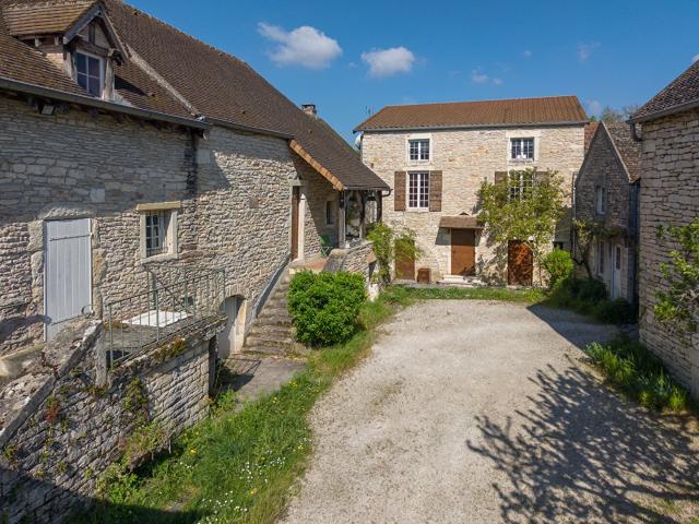 Demeure de Prestige à Mercurey Élégance et Confort Excepti. 271m² Mercurey