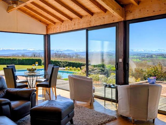 Demeure de prestige 418 m2 avec 7 chambres, piscine, tennis sur 1 hectare