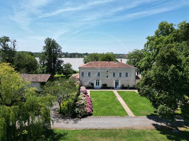 Demeure d'exception au bord de la Dordogne 464m² Libourne