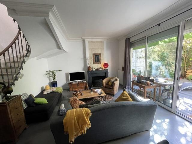 Demeure en Pierre T4 avec Cave/Jardin