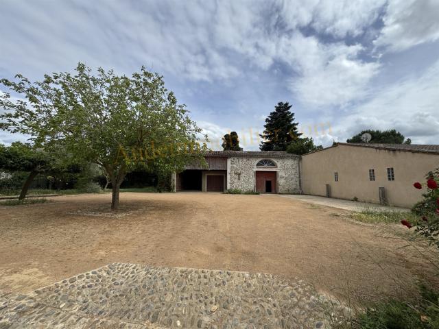 Demeure familiale avec piscine et dépendance 220m² Limoux