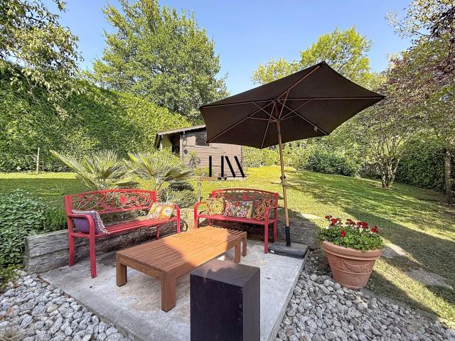 Demeure familiale de caractère à vendre au cœur de Collong. 311m² Collonges sous Salève