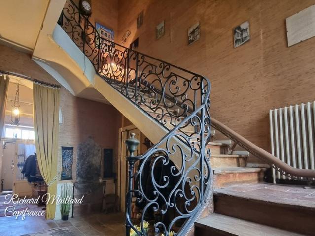 Demeure Historique A Vendre A Moissac 82 303m² Moissac