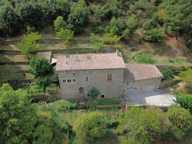 Demeure prestigieuse du XIV siècle au coeur de la belle vall. 285m² Saint Sauveur de Montagut