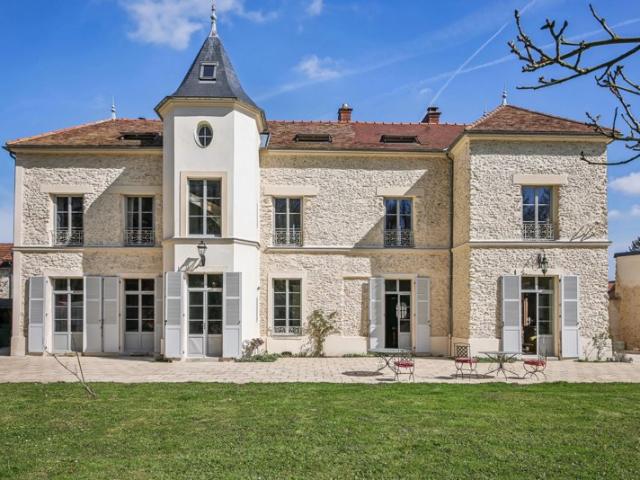 Demeure XVIII XIXème avec piscine