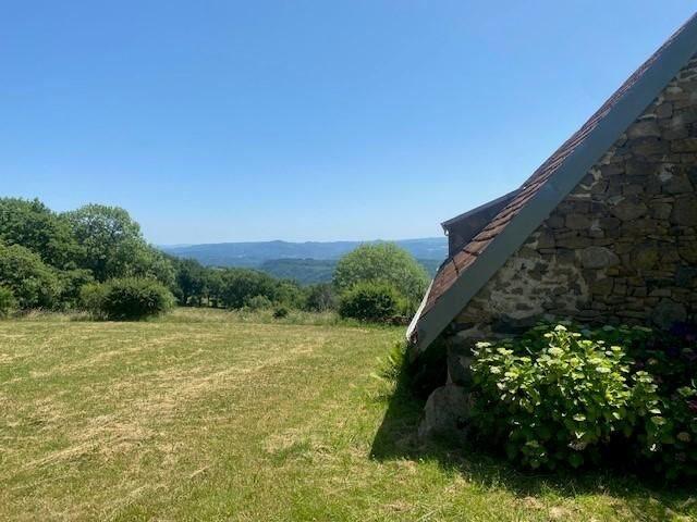 Demeure 6 Pièces 167 M² 19110 St Julien Pres Bort 369 500 € 167m² Saint Julien près Bort