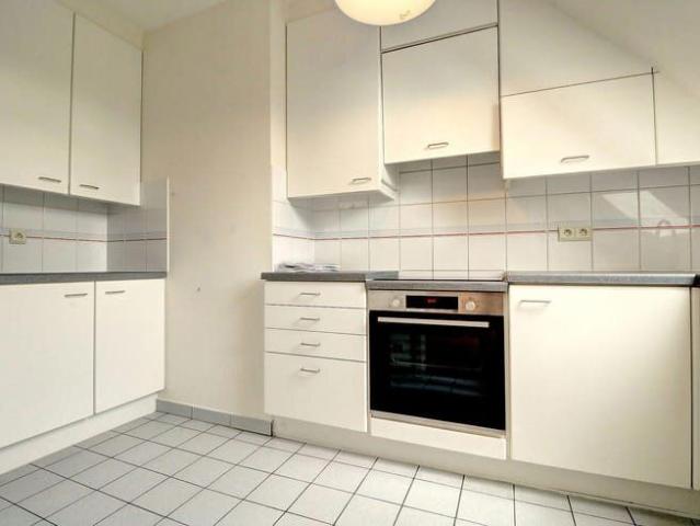Demey Sunny apt, 2 bed, terrace, parking +100€, cellar