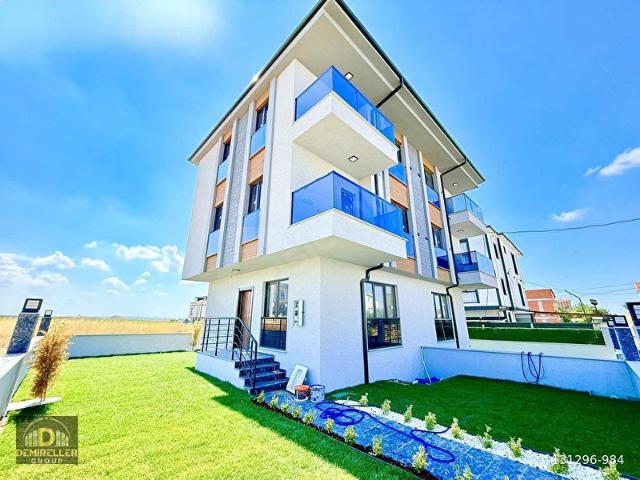 DEMİRELLERKÖŞEBAŞI GENİŞ BAHÇELİ DENİZE 500m 4+1 LUX VİLLA