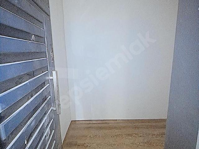 DEMİRHAN EMLAK'TAN ELİF SU ULUDAĞ MAH DÜŞÜK KATLI 2+1 DAİRE