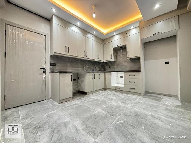 DEMİRLER'DEN YEŞİL ALAN CEPHELİ 3.KAT FIRSAT DAİRE