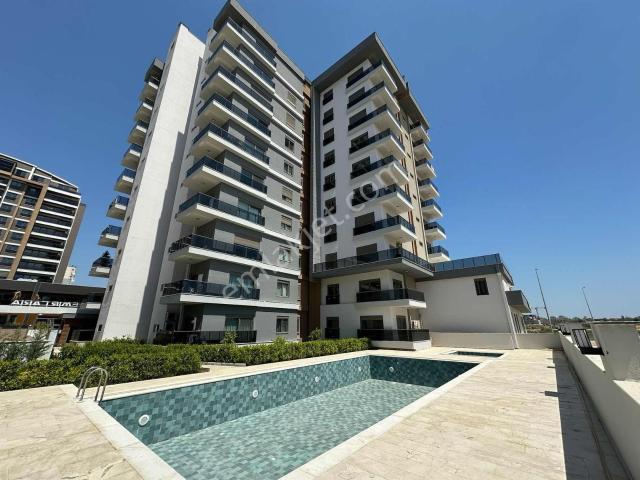 Demir Caria Geniş Şık Tasarımlı Eşyalı Kiralık 1+1 Daire