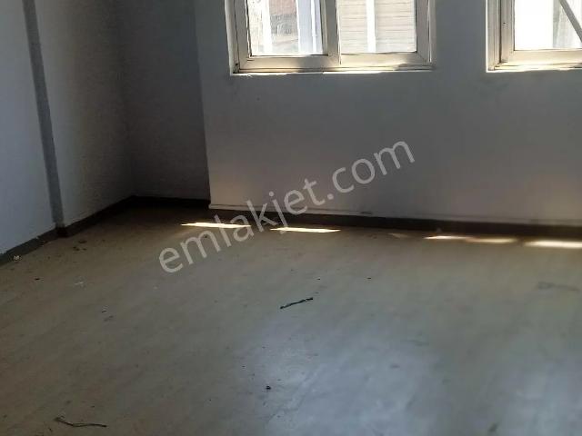 Demir Gayrimenkul'den Kiralık 3+1 Daire &ofis