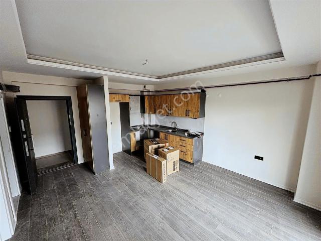 Demir Gyo Hastahane Karşısı 1+1 Sıfır Kiralık Eşyalı Daire