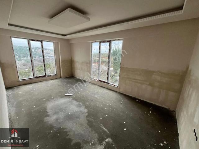 Demir İnşaattan Yayla Mah'de Otoparklı Sıfır Ara Kat Daireler