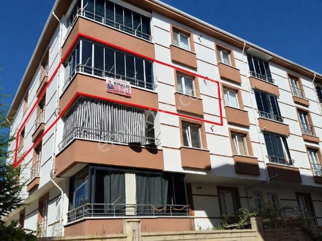 Demirbilek'ten Hastane Üzerinde 3+1 Kiralık