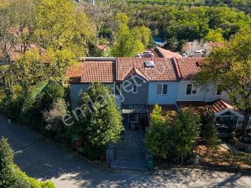 Demirciköy Prestijli Sitede Özel Dekorasyonlu 6+1 Satılık Villa