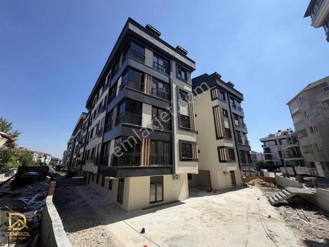 Demirkol İnşaat Bahçelievlerde 3+1 110 M2 Kiralık Daire