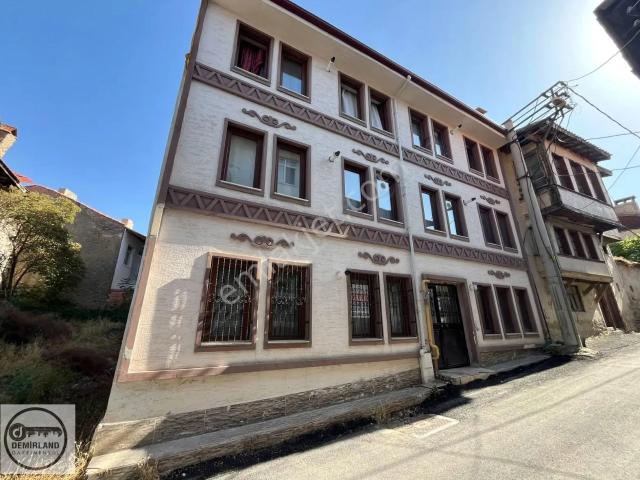 Demirland'dan Kiralık Mecidiye'de 1+1 Eşyalı Daire