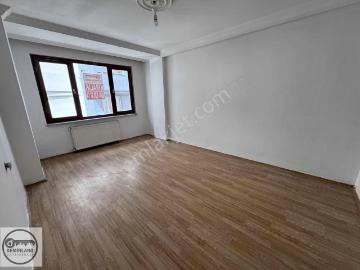 Demirland'dan Kiralık Saray Mahallesi'nde Arakat 2+1 Daire