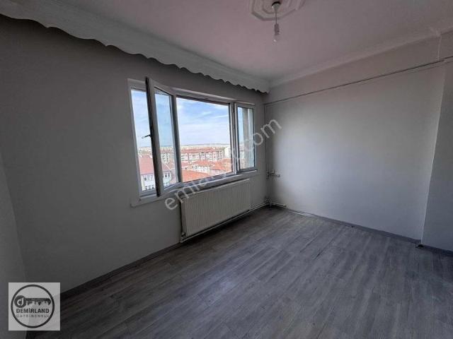 Demirland'dan Kiralık Sevgi Yolunda 3+1 Daire