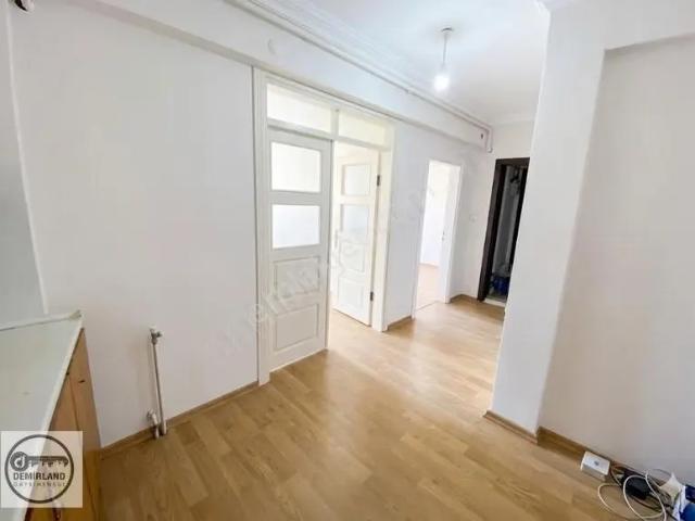 Demirland'dan Meydan Mahallesin De Kiralık 1+1 Bakımlı Daire