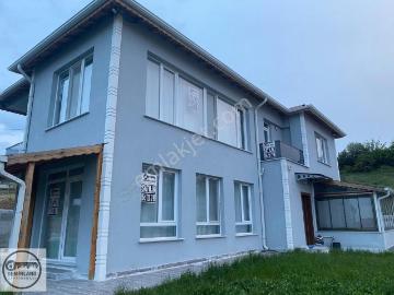 Demirland'dan Satılık Doğayla İç İçe 2 Katlı bahçeli Geniş Villa