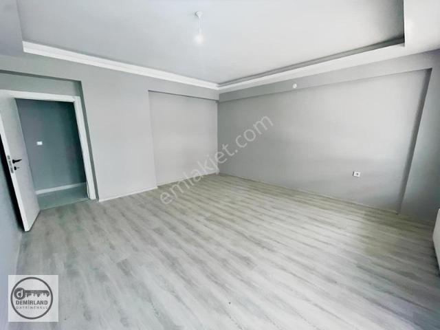 Demirland'dan Satılık Erka Çarşı Yanı 3+1 Sıfır Daire