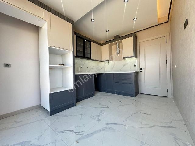 Demirler'den Yenişafak'ta Arakat 120 M2 2+1 Kiralık Daire