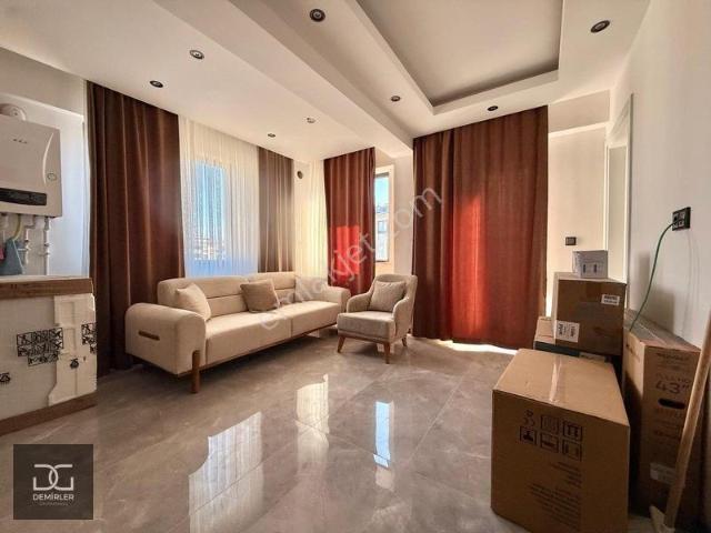 Demirler'den Karahasanlı'da Hastaneye Yakın Full Eşyalı 1+1apart