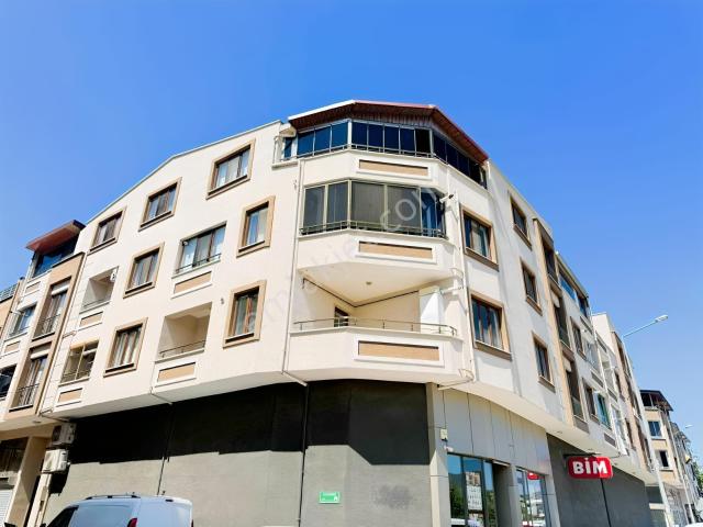 Demirtaş Cumhuriyet Mahallesinde Cadde Üzeri Kiralık 3+1 Daire