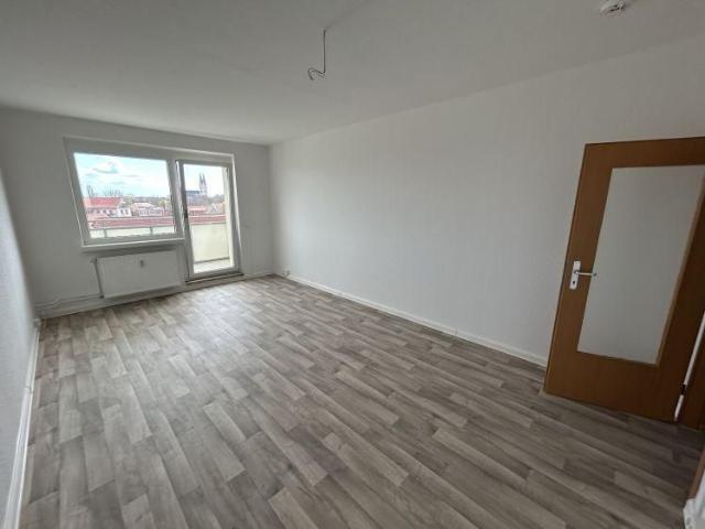 Demnächst mit Einbauküche! Modern sanierte 3 Zimmer Wohnung mit Balkon!