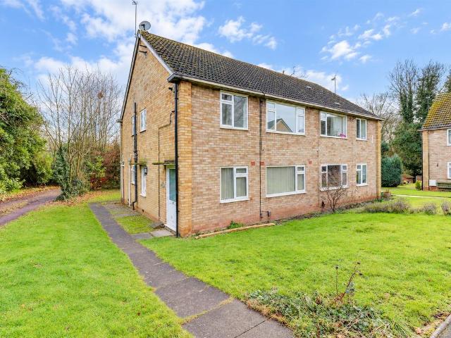 Denton Close, Kenilworth CV8, 2 bed maisonette to rent, £995 pcm | PrimeLocation