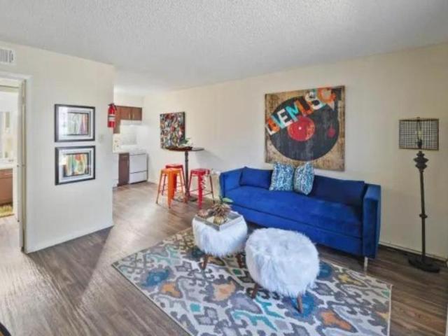 Denton TX 76201 104333595