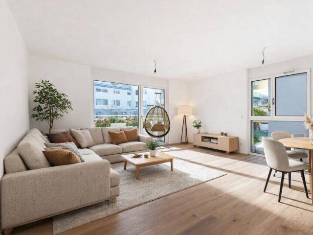 Den Sommer im Kühlen genießen Traumhafte 4 Zimmer Wohnung mit großem Balkon PROVISIONSFREI