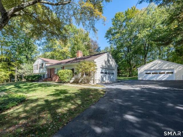Den Rd, Stamford, Home For Sale