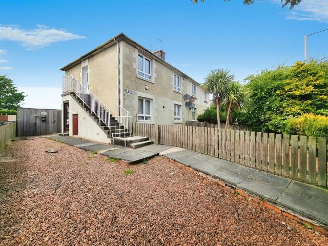 Den Walk, Buckhaven, Leven KY8, 2 bed flat to rent, £600 pcm | PrimeLocation