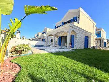 Kuşadası, Aydın ili, Ege Bölgesi - Otopark