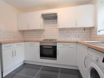 Denbeigh Place, Reading RG1, 2 bed semi detached house to rent, £1,700 pcm | PrimeLocation