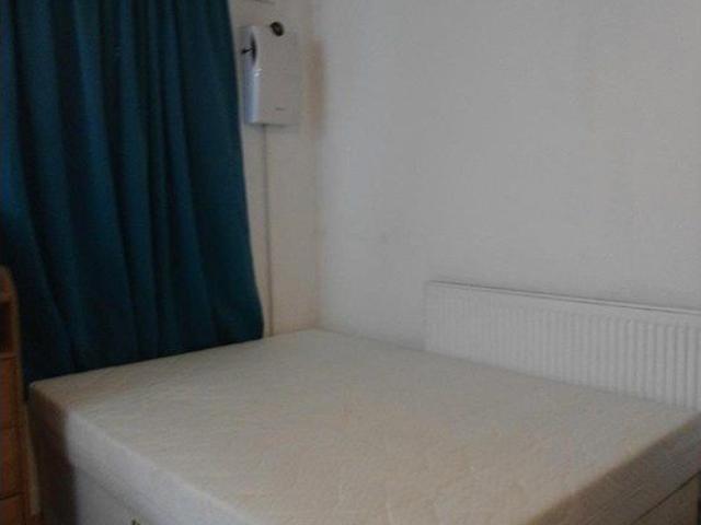 Denbigh Road, Hounslow TW3, Studio to rent, £725 pcm | PrimeLocation