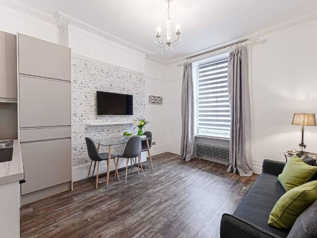 Denbigh Street, Pimlico, London SW1V, 2 bed flat to rent, £3,034 pcm | PrimeLocation