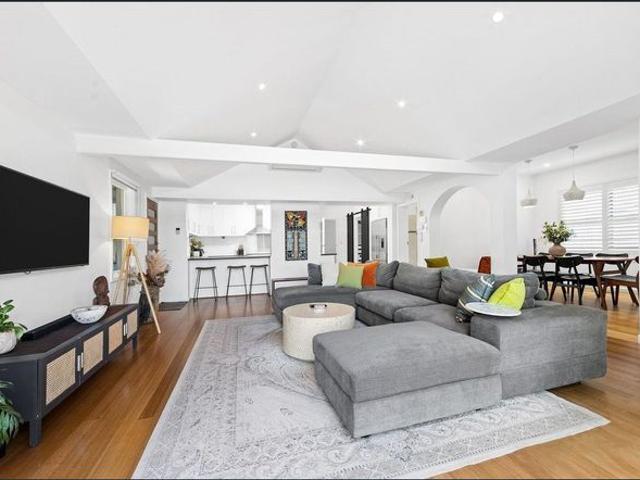 Dendy Park Family Entertainer with Pool & Alfresco Living