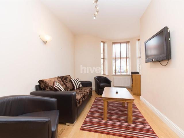 Dene Apartments, Jesmond, Newcastle Upon Tyne NE2, 1 bed flat to rent, £800 pcm | PrimeLocation